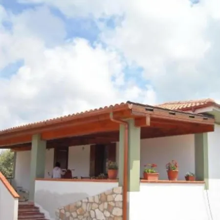 Hébergement de vacances Tranquilla E Silenziosa Casa In Campagna *