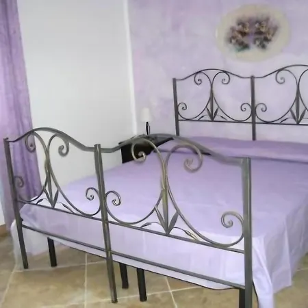 Tranquilla E Silenziosa Casa In Campagna Valverde (Sardinia)